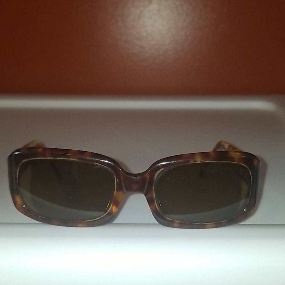 Vera Bradley sunglasses